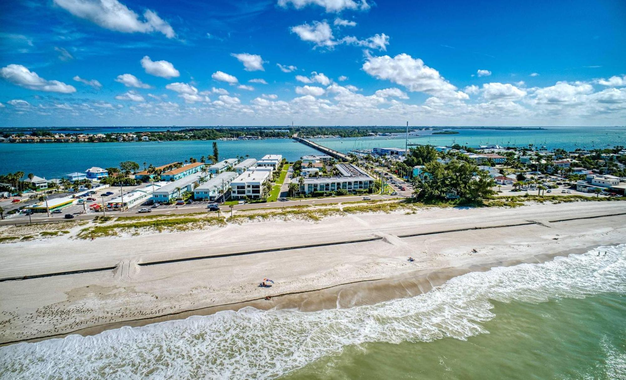 Anna Maria Island Beach Palace 브레이든턴비치 외부 사진